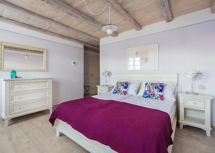 Elizabeta Umag